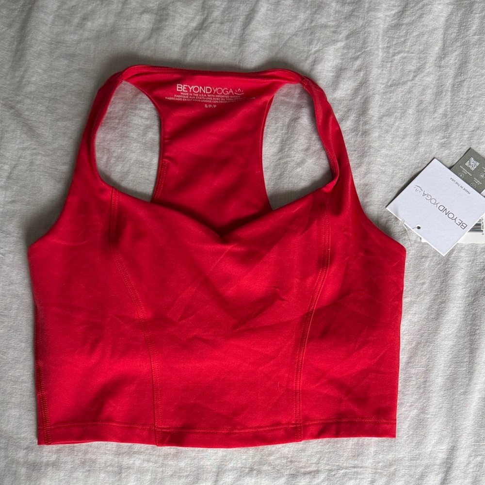 Beyond Yoga POWERBEYOND™ Intensity Racerback Cropped Tank